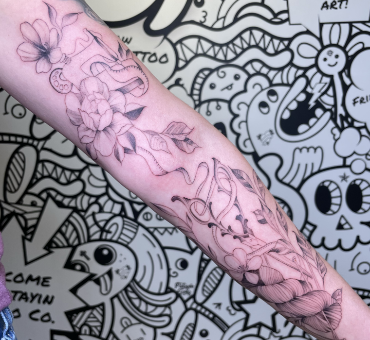 Sewing theme fine line sleeve.